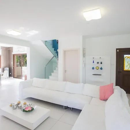 Haus In Ayia Napa Mit Privatem Pool * Protaras