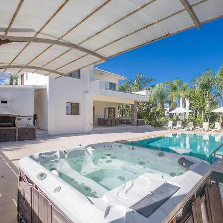 Ferienhaus Haus In Ayia Napa Mit Privatem Pool