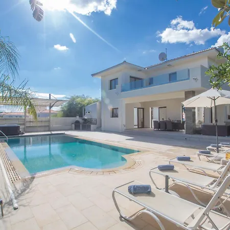 Ferienhaus Haus In Ayia Napa Mit Privatem Pool *