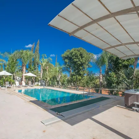 Haus In Ayia Napa Mit Privatem Pool Ferienhaus *
