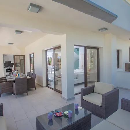 Haus In Ayia Napa Mit Privatem Pool *